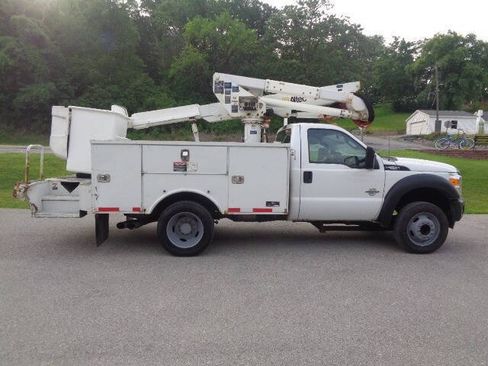 Used 2016 Ford F550 2WD Regular Cab Super Duty w/ Snow Plow Prep Package image 9