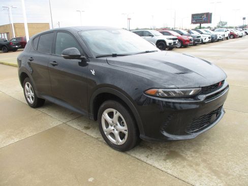 Used 2024 Dodge Hornet GT image 7