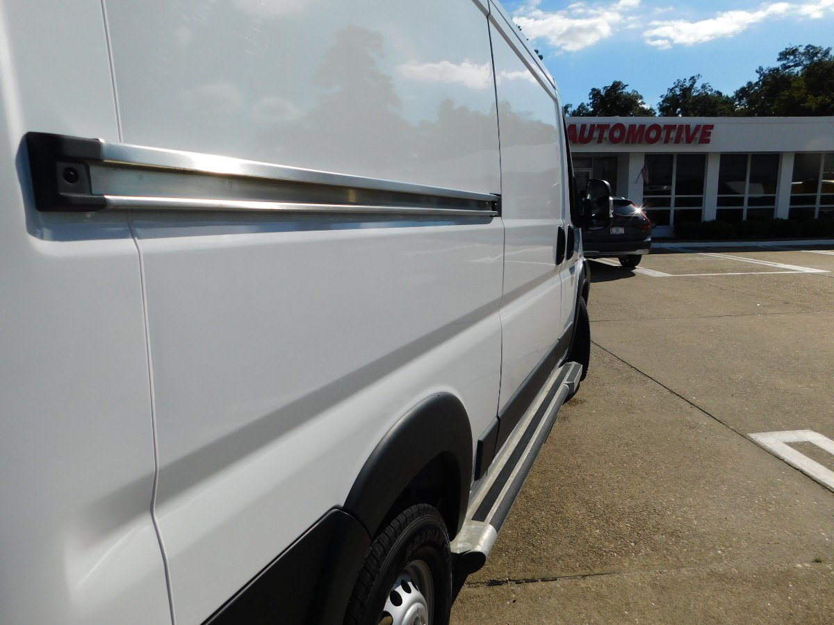 Used 2025 RAM ProMaster 2500 w/ U-Haul Equipment Group FWD image 11