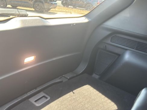 Used 2025 Ford Escape ST-Line AWD/4WD image 22