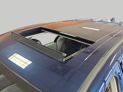 Used 2022 Chrysler Pacifica Limited image 29