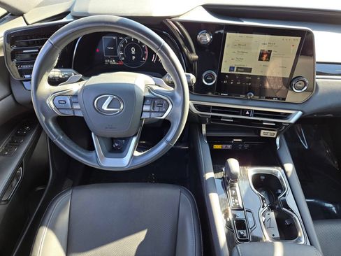 Used 2024 Lexus RX 350 FWD w/ Technology Package image 12