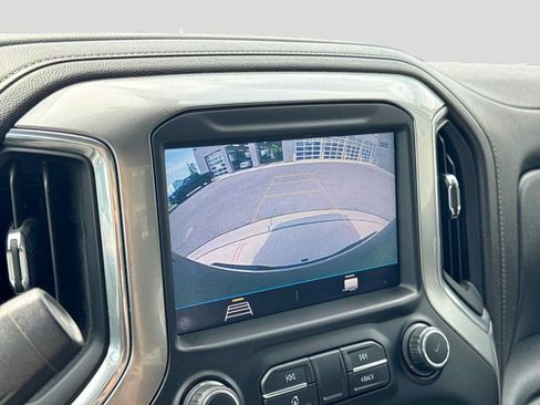 Used 2020 Chevrolet Silverado 1500 LT w/ LT Value Package AWD/4WD image 28