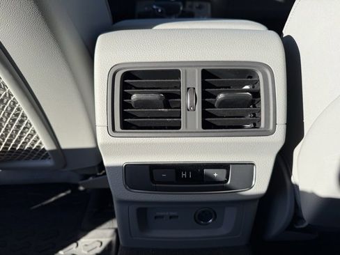 Used 2024 Audi Q5 2.0T Premium Plus image 17