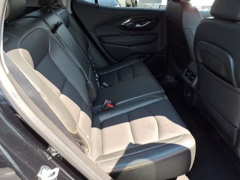 Used 2024 GMC Terrain AT4 w/ Infotainment Package II AWD/4WD image 21