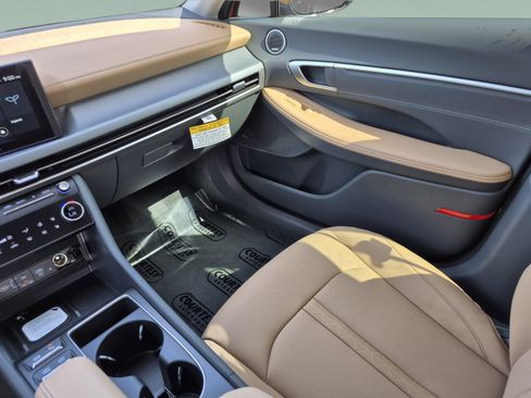 New 2026 Hyundai Sonata Limited FWD image 12