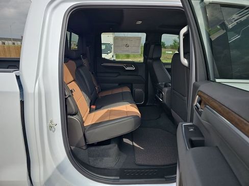 New 2026 Chevrolet Silverado 1500 High Country w/ Technology Package AWD/4WD image 27