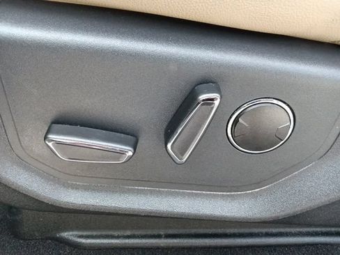 Used 2024 Ford Expedition Limited RWD image 16