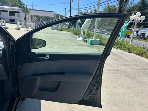 Used 2009 Nissan Sentra 2.0 S FE+ w/ Convenience Plus Pkg image 14