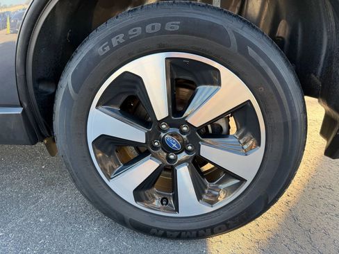 Used 2018 Subaru Forester 2.5i Limited image 37