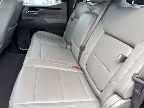 Used 2026 GMC Sierra 1500 SLT RWD image 28