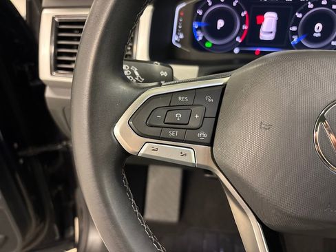 Used 2022 Volkswagen Atlas SE image 32