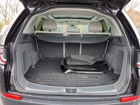 Used 2017 Land Rover Discovery Sport HSE image 30