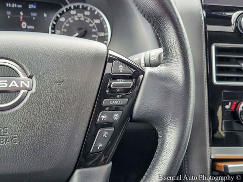Used 2024 Nissan Armada SL image 18