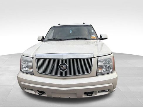 Used 2005 Cadillac Escalade AWD image 6