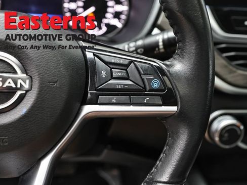 Used 2024 Nissan Altima 2.5 SV w/ SV Premium Package FWD image 16