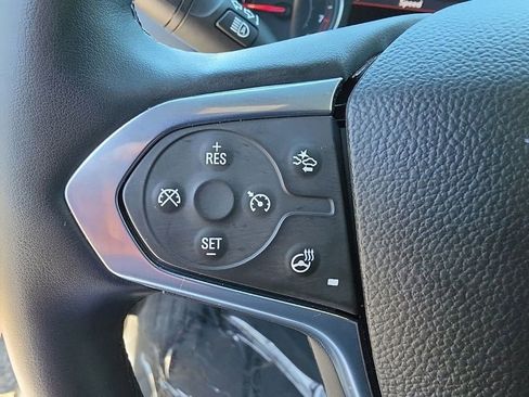 Used 2023 Chevrolet Traverse LT AWD/4WD image 11