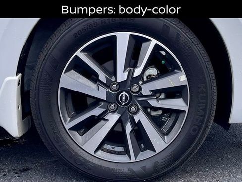 Certified 2024 Nissan Versa SV w/ Trunk Package image 22