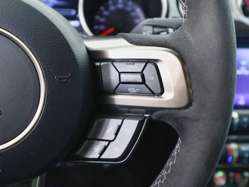 Used 2020 Ford Mustang Shelby GT350 w/ Technology Package image 39