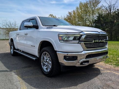 Used 2020 RAM 1500 Laramie AWD/4WD image 3