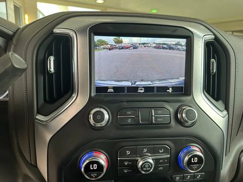 Used 2021 GMC Sierra 1500 SLT w/ SLT Premium Plus Package RWD image 27