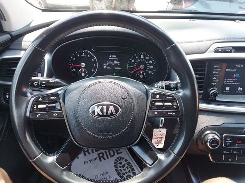 Used 2019 Kia Sorento AWD w/ LX Convenience Package image 8