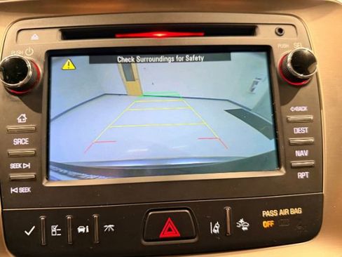 Used 2015 GMC Acadia Denali image 42