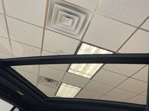 Used 2023 GMC Yukon Denali Ultimate image 19