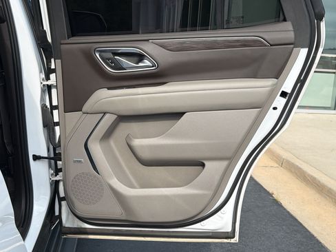 Used 2021 Chevrolet Tahoe LT RWD image 34