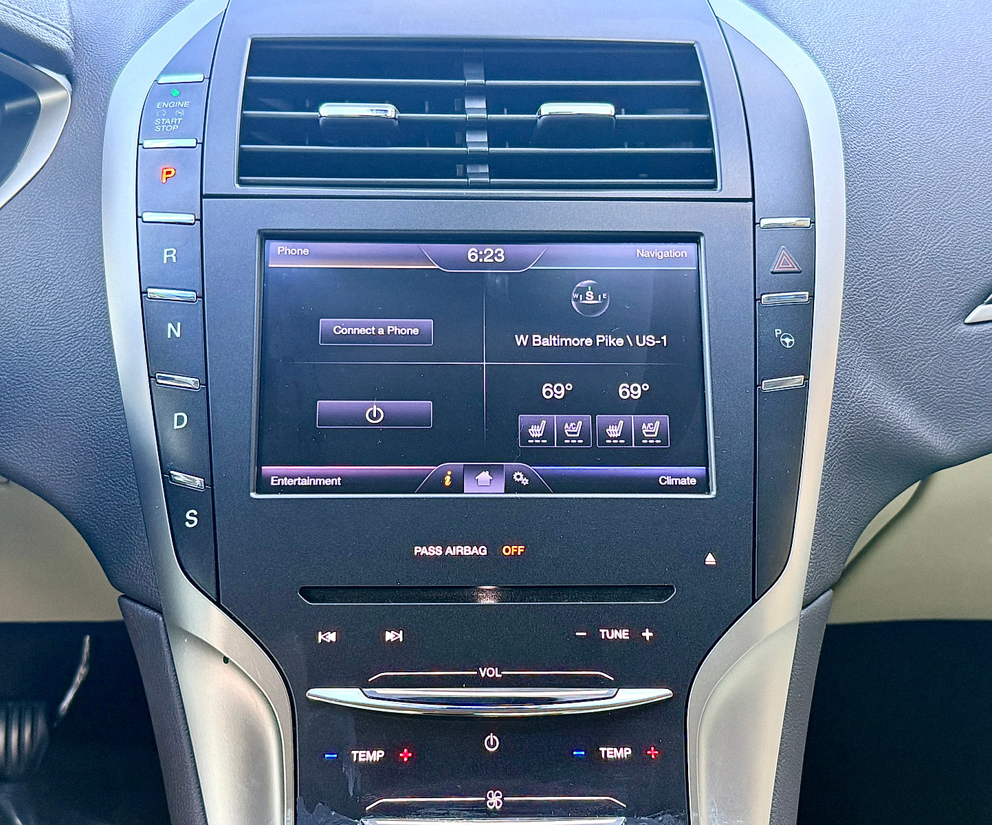 Used 2013 Lincoln MKZ AWD image 13