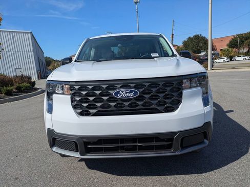 New 2025 Ford Maverick XLT w/ XLT Luxury Package image 9