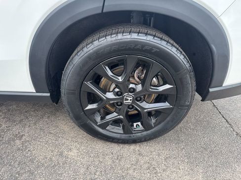 Certified 2023 Honda HR-V Sport image 12