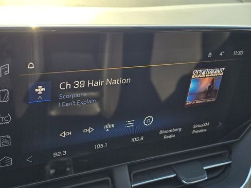 Used 2025 Chevrolet Trax LT w/ LT Convenience Package image 19