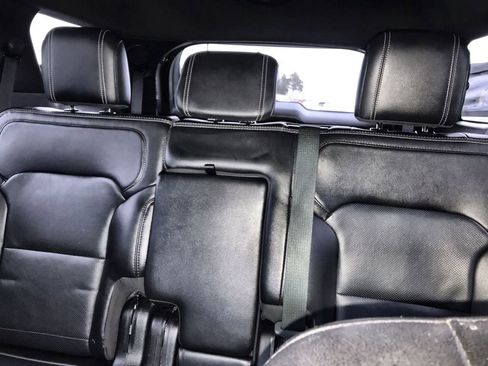 Used 2018 Ford Explorer Limited image 22