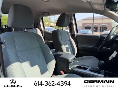 Used 2018 Toyota Tacoma SR5 RWD image 13