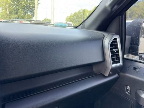 Used 2017 Ford F150 XLT w/ Equipment Group 302A Luxury image 13