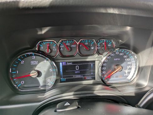 Used 2020 Chevrolet Suburban LT AWD/4WD image 30