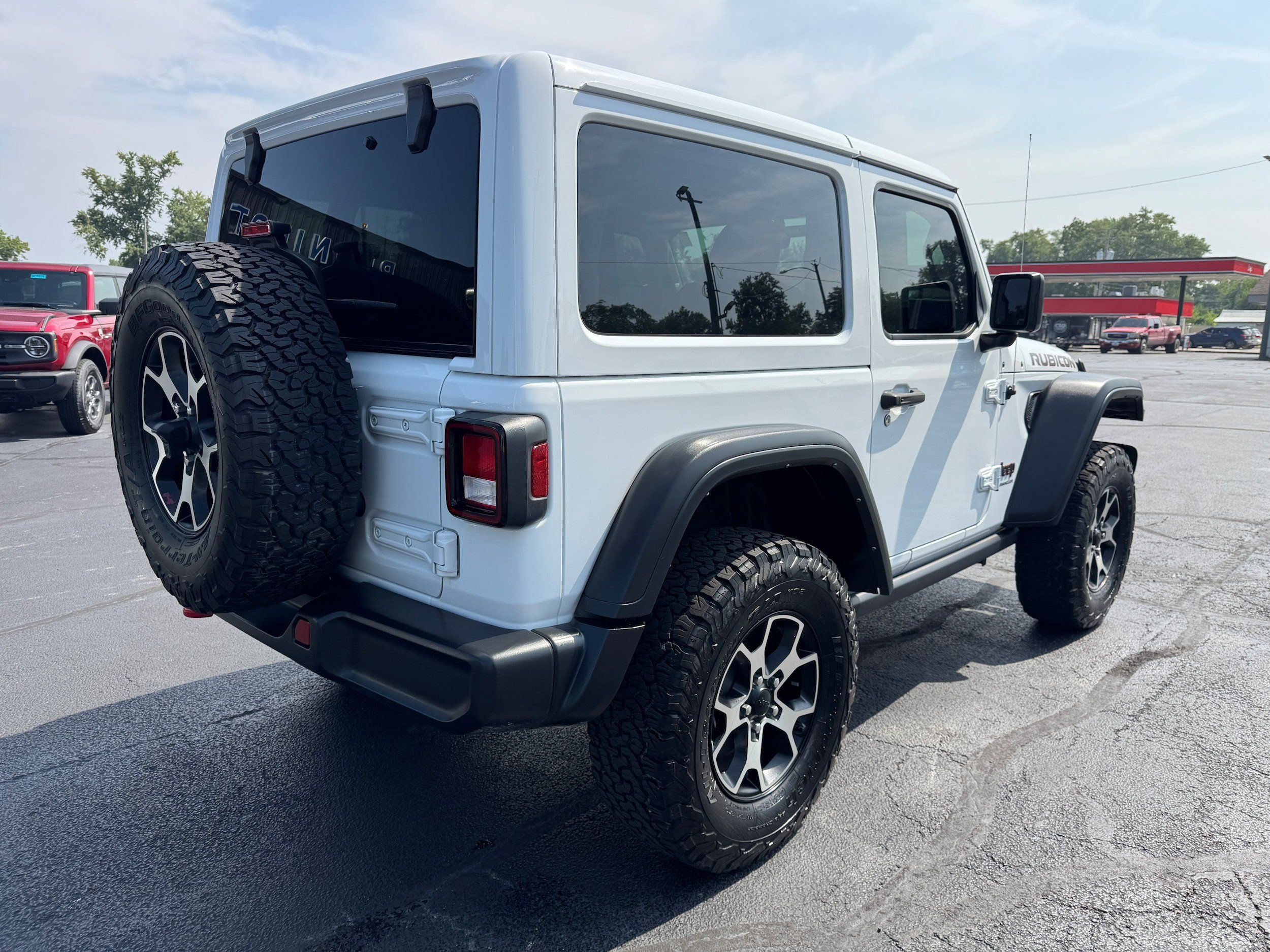 Used 2023 Jeep Wrangler Rubicon AWD/4WD image 7