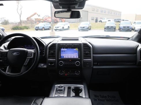 Used 2019 Ford Expedition XLT w/ Equipment Group 202A image 14