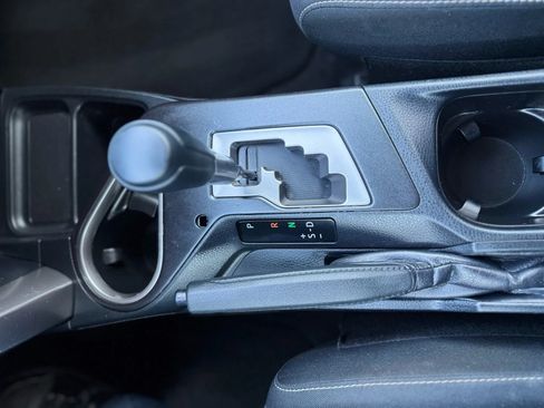 Used 2018 Toyota RAV4 XLE w/ Carpet Mat Package FWD image 54