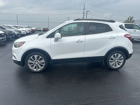 Used 2020 Buick Encore Preferred image 4