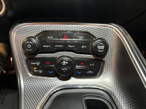 Used 2017 Dodge Challenger SRT Hellcat image 17