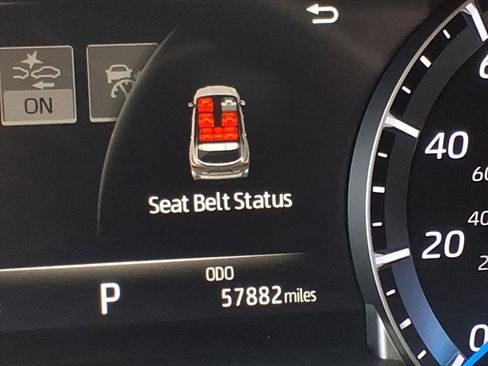 Used 2022 Toyota Highlander Bronze Edition image 32