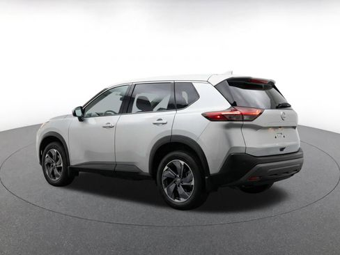 Used 2025 Nissan Rogue SV FWD image 7
