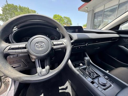 Used 2021 MAZDA MAZDA3 s FWD image 23