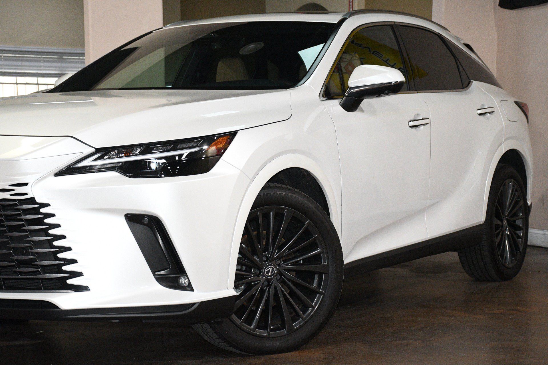 Used 2025 Lexus RX 350 Premium w/ Convenience Package FWD image 54