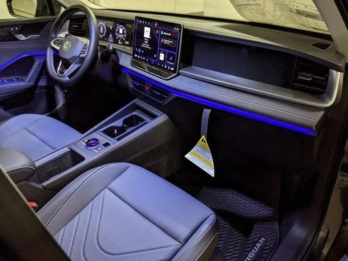New 2026 Volkswagen Tiguan SE image 20