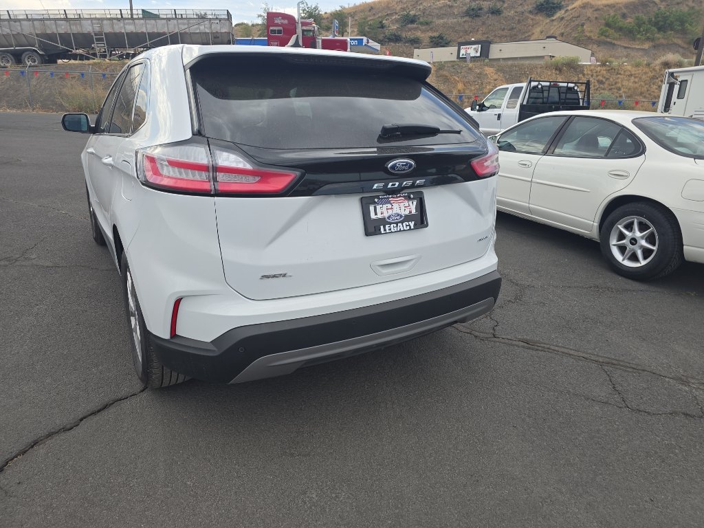 Used 2024 Ford Edge SEL AWD/4WD image 4