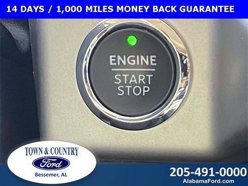 Certified 2024 Ford Expedition XLT image 25