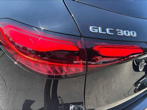 Used 2026 Mercedes-Benz GLC 300 4MATIC image 25